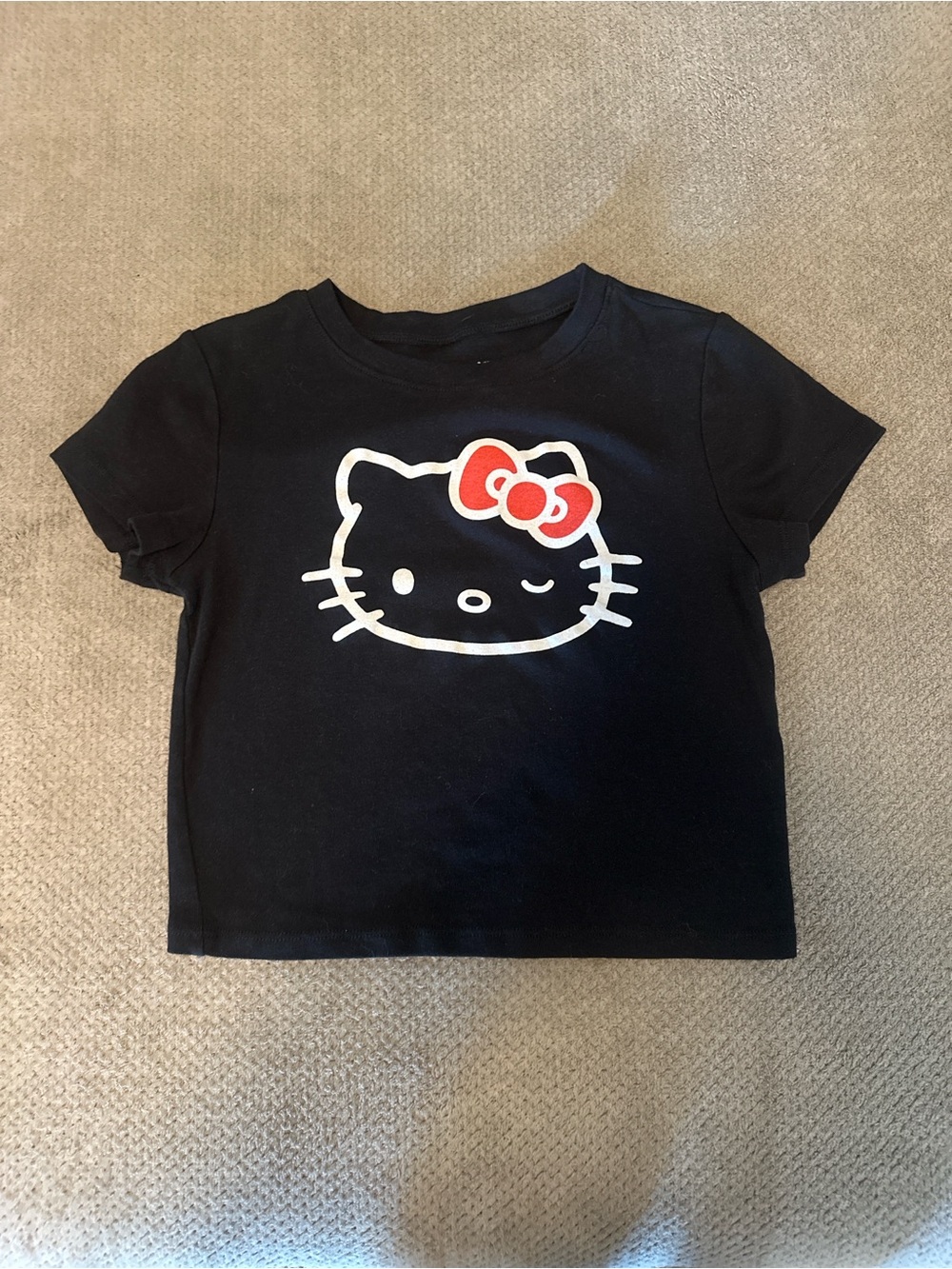 Hello Kitty Black Tee with Red Bow - Kids Short Sleeve